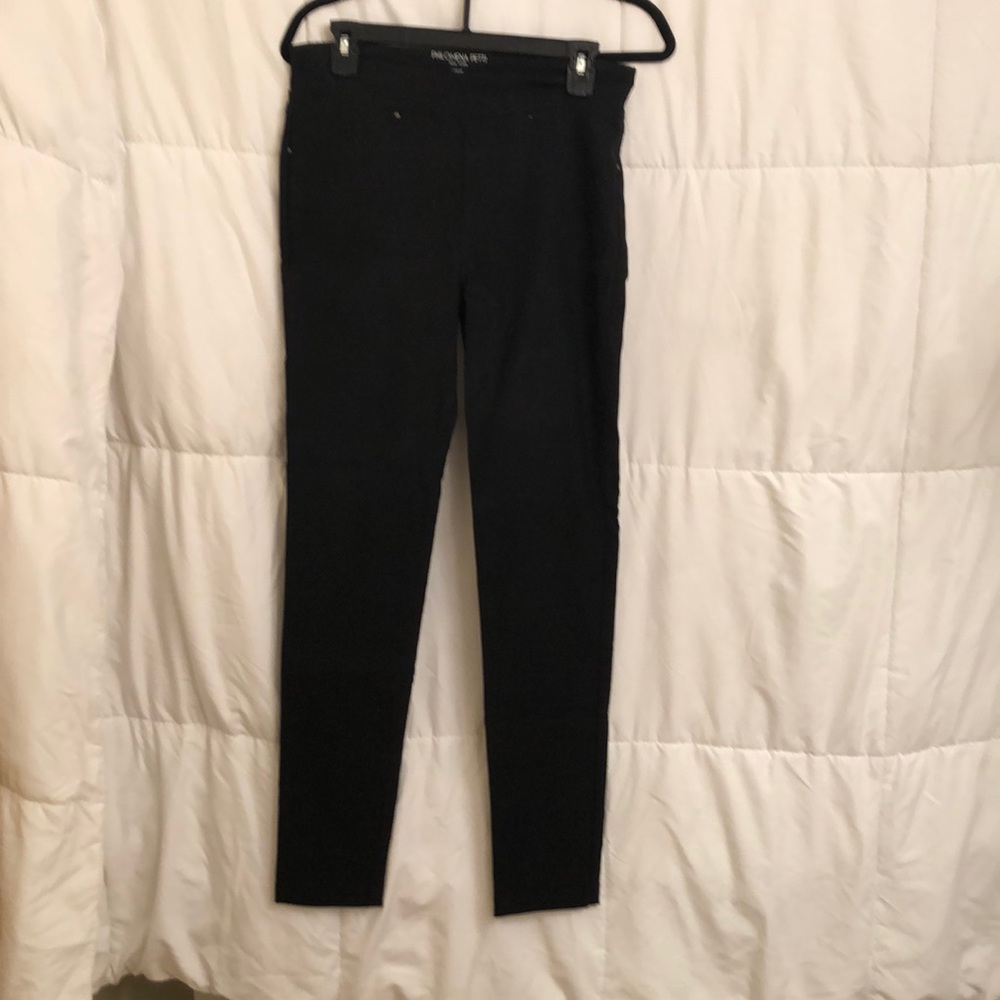 Black skinny jeans